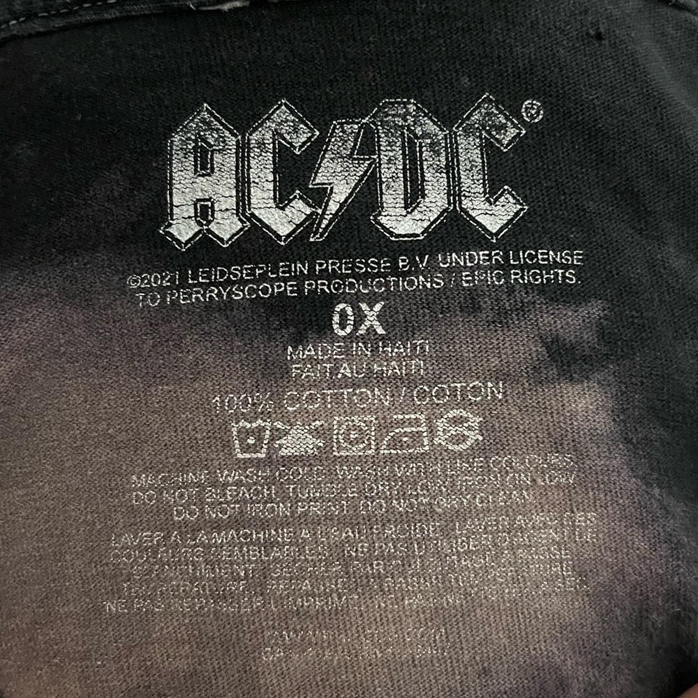 AC/DC Back in Black T-Shirt 0X Bleach Dye - Picture 4 of 4